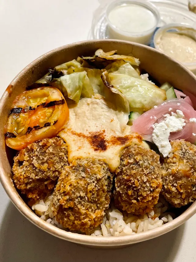 Habit Food Group South Triangle (Mean Greens, Bowlsome, The Breakfast Club, Chicken Shack, Matsuri Bento, The Kebab Co.) in Quezon City